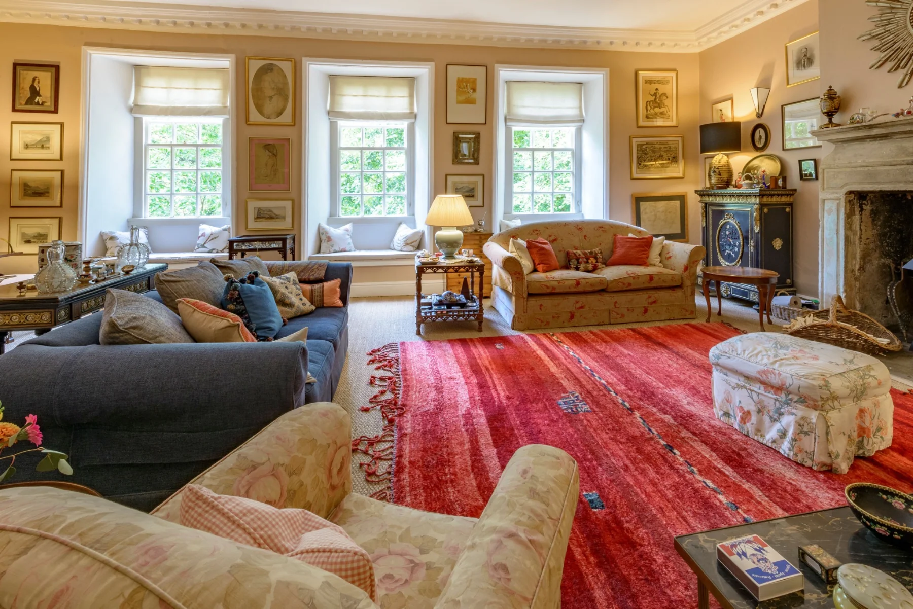 Wide view of the drawing room